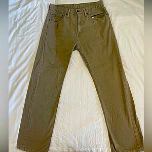 Levi’s 505 men’s jeans W34XL32. Tan color‎